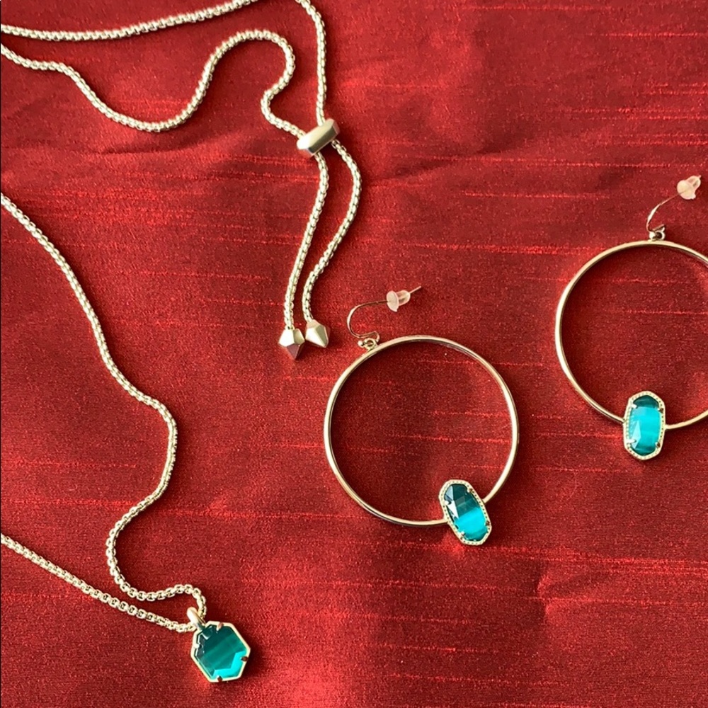 Kendra Scott emerald green necklace and earrings
